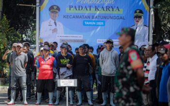 Farhan: Program Padat Karya Jadi Jembatan Warga Bandung Raih Pekerjaan Permanen