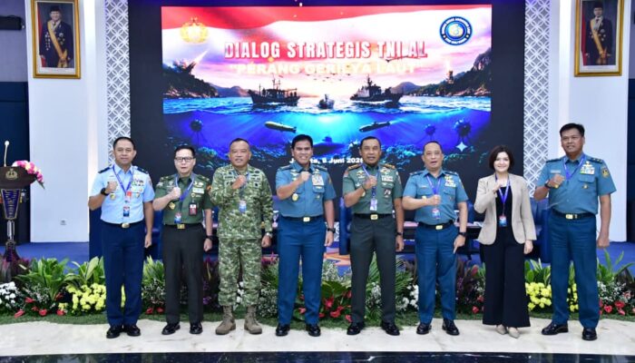 Dankodiklatad Letjen TNI Mohamad Hasan: Perang Gerilya Modern Tak Hanya Mengandalkan Kekuatan Militer