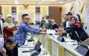 SPMB Jabar 2026 Kacau: Komisi V DPRD Buka Opsi Bentuk Pansus, Disdik Berjanji Lakukan Pembenahan