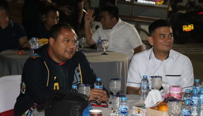 Wakapolda Jabar Nobar Piala Dunia di Mapolres Cirebon Kota, Runtuhkan Sekat dengan Masyarakat