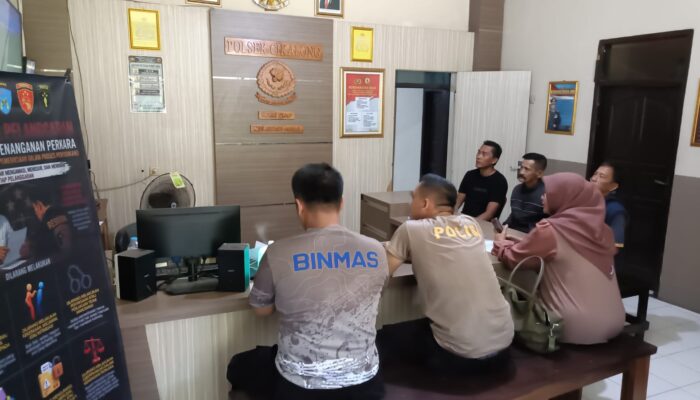 Banyak Cara Sambut HUT ke-80 Bhayangkara, Polsek Cipatujah dan Cikalong Gelar Nobar Piala Dunia