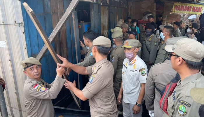 Kembalikan Fungsi Jalan, Tim Gabungan Tertibkan 174 Bangunan Liar di Terusan Pasirkoja