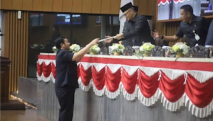 Fraksi PSI Soroti Pengelolaan Sampah dan Transparansi Anggaran dalam Pembahasan Tiga Raperda Kota Bandung