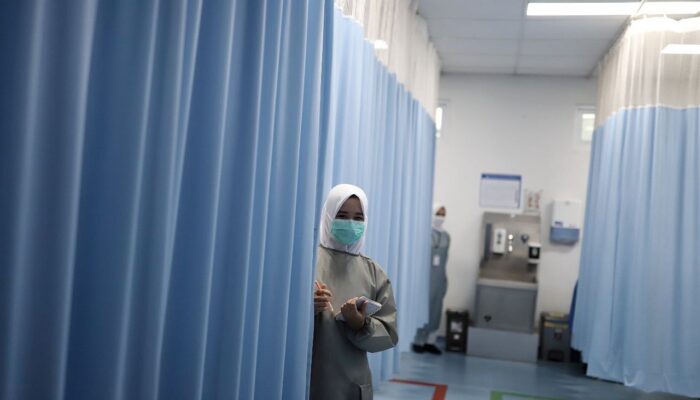 Wali Kota Bandung M. Farhan Tegaskan Faskes Dilarang Tolak Pasien karena Biaya