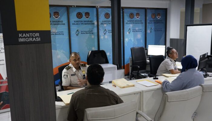 Kerap Dipadati Pemohon Paspor, Warga Apresiasi Layanan Cepat di MPP Kota Bandung