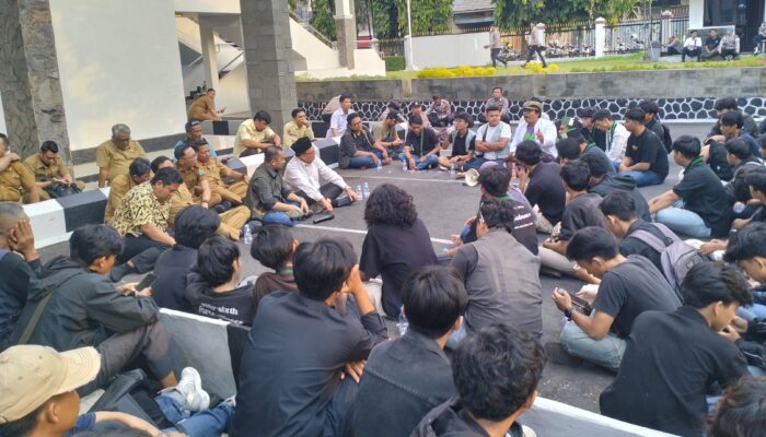 HMI Singgung Wali dan Wakil Saat Aksi di DPRD Kota Tasik