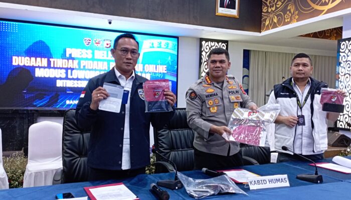 Polda Jabar Bongkar Sindikat Penipuan Online, Empat Tersangka Diciduk