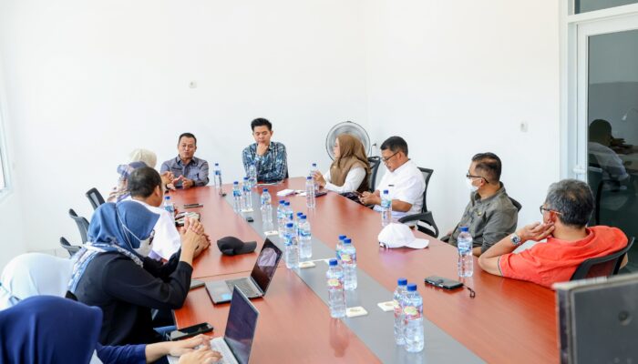 Sengaja Sambangi TPA Sarimukti, Pansus XV DPRD Jabar Ogah Setengah Hati Susun Ranperda Sampah