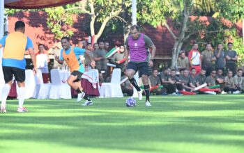 Perkokoh Solidilitas Kodiklatad dan Kodam III/Siliwangi Gelar Pertandingan Minisoccer