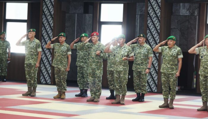 Hadiri Kenaikan Pangkat Pati Mabesad, Wadan Kodiklatad Tegaskan Dukungan Pembinaan Karier TNI AD