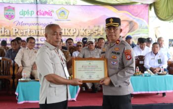 HKP ke-54 Ciamis, Kapolres Terima Pin Emas KTNA Nasional Atas Dedikasi Dongkrak Kesejahteraan Petani