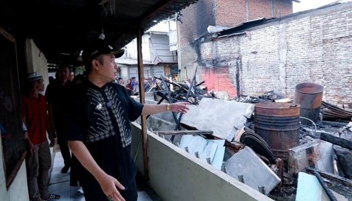 Pemkot Bandung Pastikan Beri Bantuan dan Perbaikan Rumah Korban Kebakaran Babakan Ciparay
