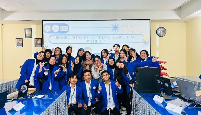 Proyek Akhir Kuliah, Mahasiswa MPRS IKI Bandung Sukses Gelar Webinar Digital Marketing Berbasis AI
