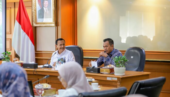 Matangkan Ranperda PPLH, Pansus XV DPRD Jabar Konsultasi ke Dua Kementerian ​