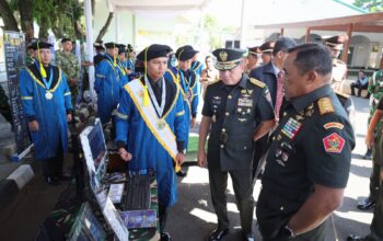 Pimpin Wisuda 113 Mahasiswa Poltekad, Dankodiklatad: Siap Hadapi Dinamika Teknologi Pertahanan
