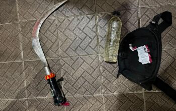 Ugal-ugalan Bawa Sajam dan Ciu di Pasar Mawar, Dua Pemuda Diringkus Patroli Presisi Polres Garut