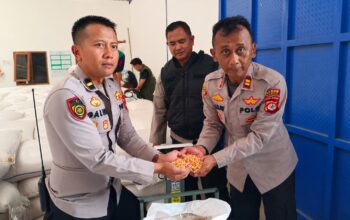 Dukung Ketahanan Pangan, Polsek Pasirwangi Pasok 5 Ton Jagung Pipil ke Bulog Garut