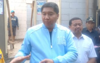 Maruarar Sirait Tekankan Transparansi dan Semprot Kepala Balai P3KP Jawa II Saat Tinjau Program BSPS di Sumedang