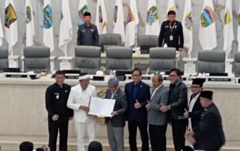 DPRD Jabar Gelar Paripurna P2APBD TA 2025, Dihadiri Langsung Gubernur Dedi Mulyadi dan Wagub Erwan Setiawan