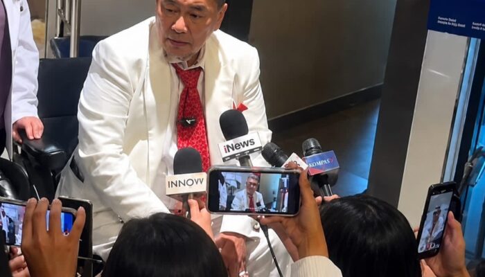 Prahara Hotman Paris: Sakit Saraf Kejepit Sungguhan atau Lari dari “Bisa” Laporan Wartawan?