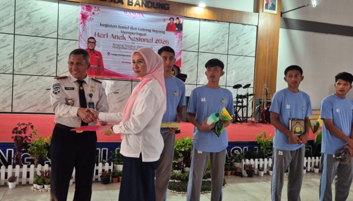 Hari Anak Nasional, Wanoja PDI Perjuangan Jabar Berbagi Kasih Dengan Anak Binaan LPKA Bandung