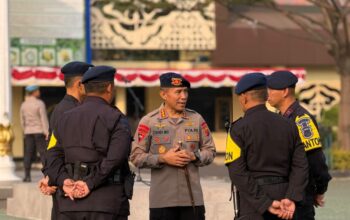 Mantapkan Kamtibmas di Jabar, Kapolda dan Dansat Brimob Ketat Cek Disiplin Personel
