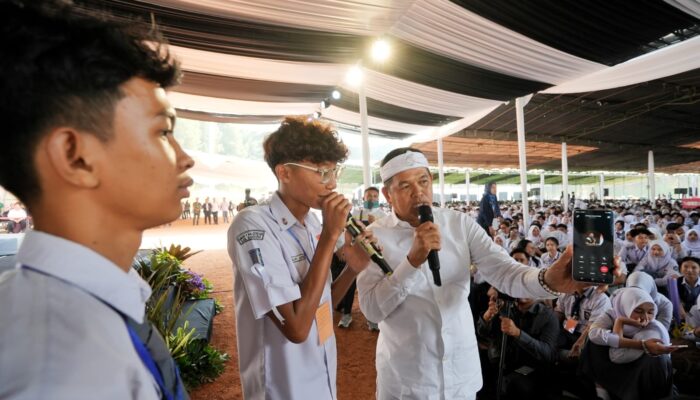 ​Meringankan Beban Mahasiswa, KDM Usulkan Batas Gaji Penerima KIP Kuliah Dinaikkan