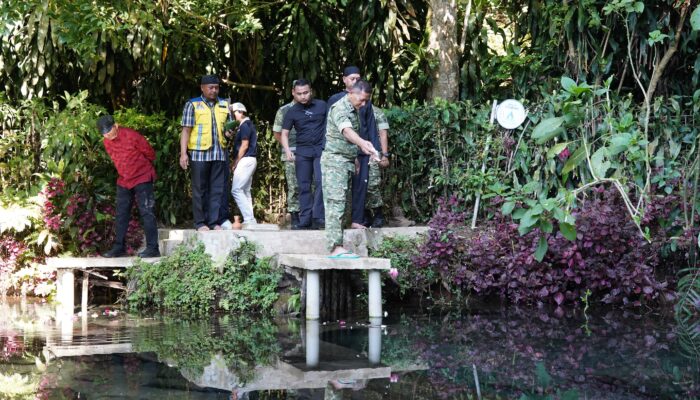 Jaga Mata Air Citarum, Pangdam III/Siliwangi Tanam Pohon Kidamar dan Tebar Eco Enzyme di Situ Cisanti ​