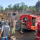 Lahan Kosong di Pusakajaya Subang Terbakar, Babinsa Bersama Warga dan Damkar Bahu-Membahu Padamkan Api