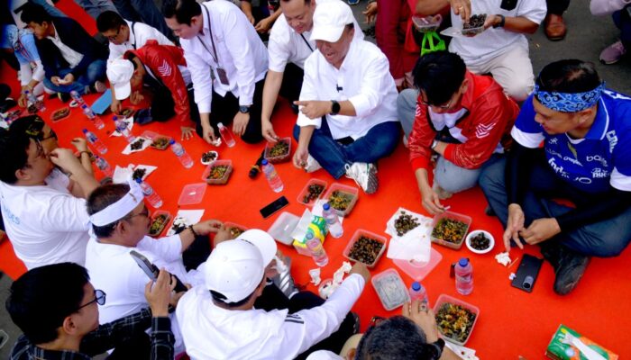 Hadiri BUMDes Festival 2026, Sekda Herman Dorong Optimalisasi Waduk Darma Hingga Ajak Warga Makan Tutut