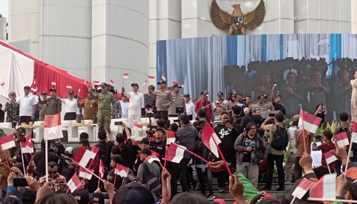 Perkuat Sinergi TNI-Polri dan Pemda, Apel Kebangsaan ‘Jaga Rawat Jawa Barat’ Dideklarasikan di Monju