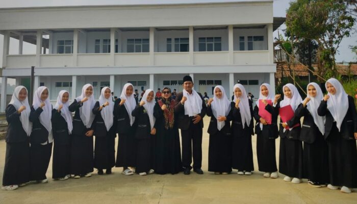 Kemerdekaan dan Syiar Peradaban: Langkah Pesantren Khalafiyah Miftahul Hasanah Menyiapkan Generasi Emas 2045