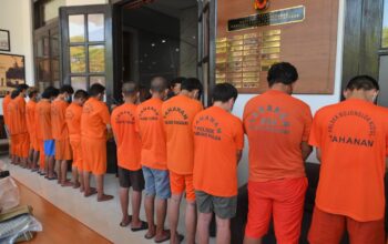Sikat 19 Kasus Kejahatan Jalanan, Polrestabes Bandung Amankan Puluhan Pelaku dan Barang Bukti