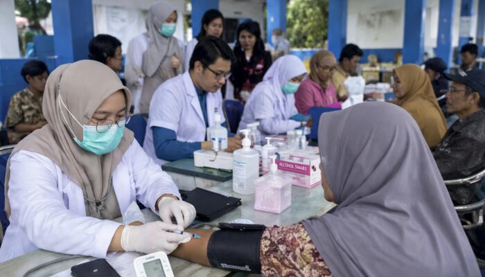 Dampingi Warga Pasirlangu Bandung Barat, Tim PKM ITB Fokuskan Pemulihan Psikososial hingga Kesehatan