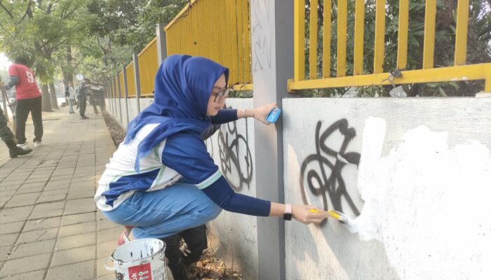 Sambut Milangkala Ke-216, Warga Kota Bandung Tumpah Ruah Ikuti Aksi Bebersih Serentak