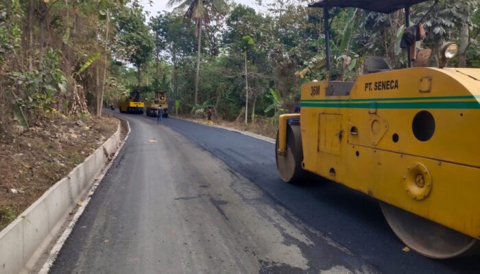 Tembus Sumedang–Indramayu: Jalan Burujul–Sanca Senilai Rp36 Miliar Capai Tahap Pengaspalan