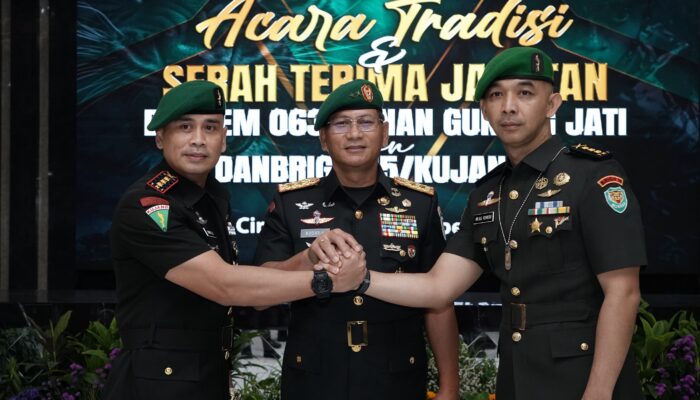 Pangdam III/Siliwangi Mayjen TNI Kosasih Pimpin Sertijab Danrem 063/SGJ dan Danbrigif 15/Kujang II di Cirebon