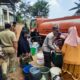 Hujan tak Kunjung Turun, Polres dan BPBD Tasikmalaya Konsisten Distribusikan Bantuan Air Bersih