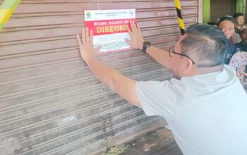 243 Kios Pasar Ciroyom Disegel, Sebagian Masih Beroperasi