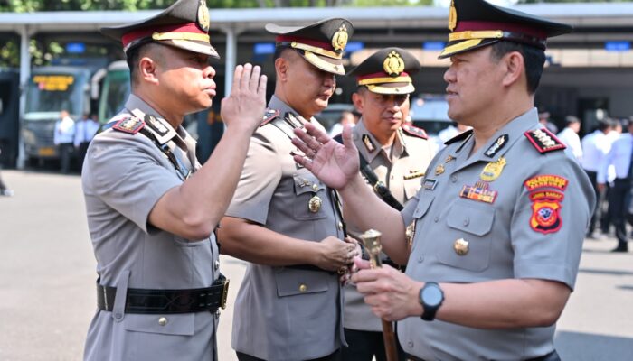 Polrestabes Bandung Gelar Sertijab, Kasatlantas dan Kasatbinmas Resmi Berganti