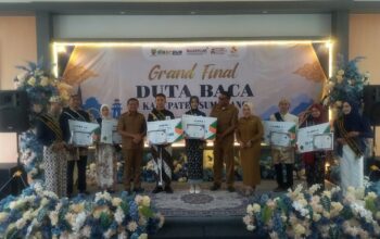 Tingkatkan Budaya Literasi, Bupati Sumedang Sematkan Selempang Duta Baca 2026