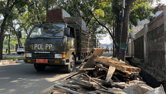 Pembongkaran Bangunan Dua Lantai di Rancasari Sempat Diwarnai Penolakan