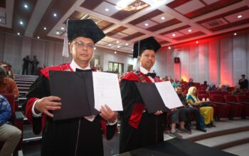 Telkom University Kukuhkan Dua Guru Besar Baru, Perkuat Ekosistem Riset dan Akademik Unggul