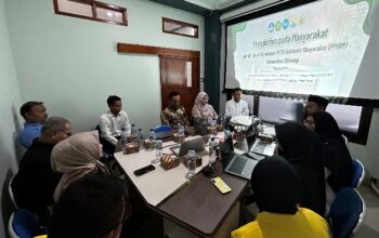Dosen Unsil Latih Guru SMP Quranic Science Boarding School Ajarkan Pemaktoran Lewat Puzzle Digital   